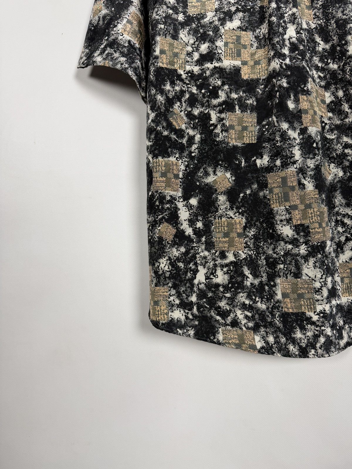 Vintage T. Corner Short Sleeve Shirt Button Up Thai Silk Vintage M-L Size US M / EU 48-50 / 2 - 10 Thumbnail