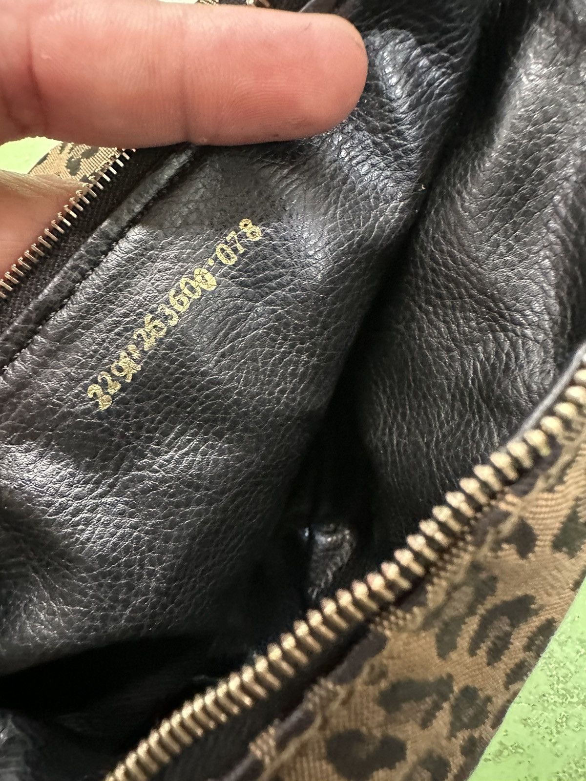 AUTHENTIC VINTAGE FENDI LEOPARD MINI VANITY POUCH