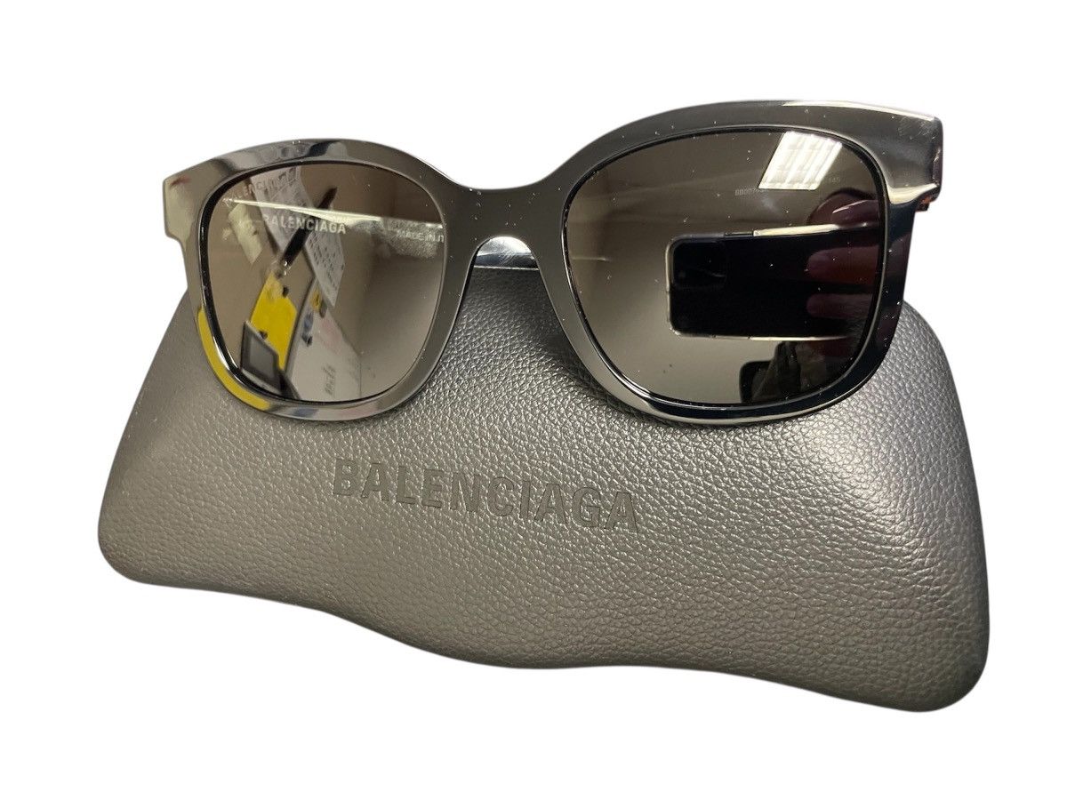 Balenciaga Balenciaga Black Alternative Fit Sunglasses Size ONE SIZE - 2 Thumbnail