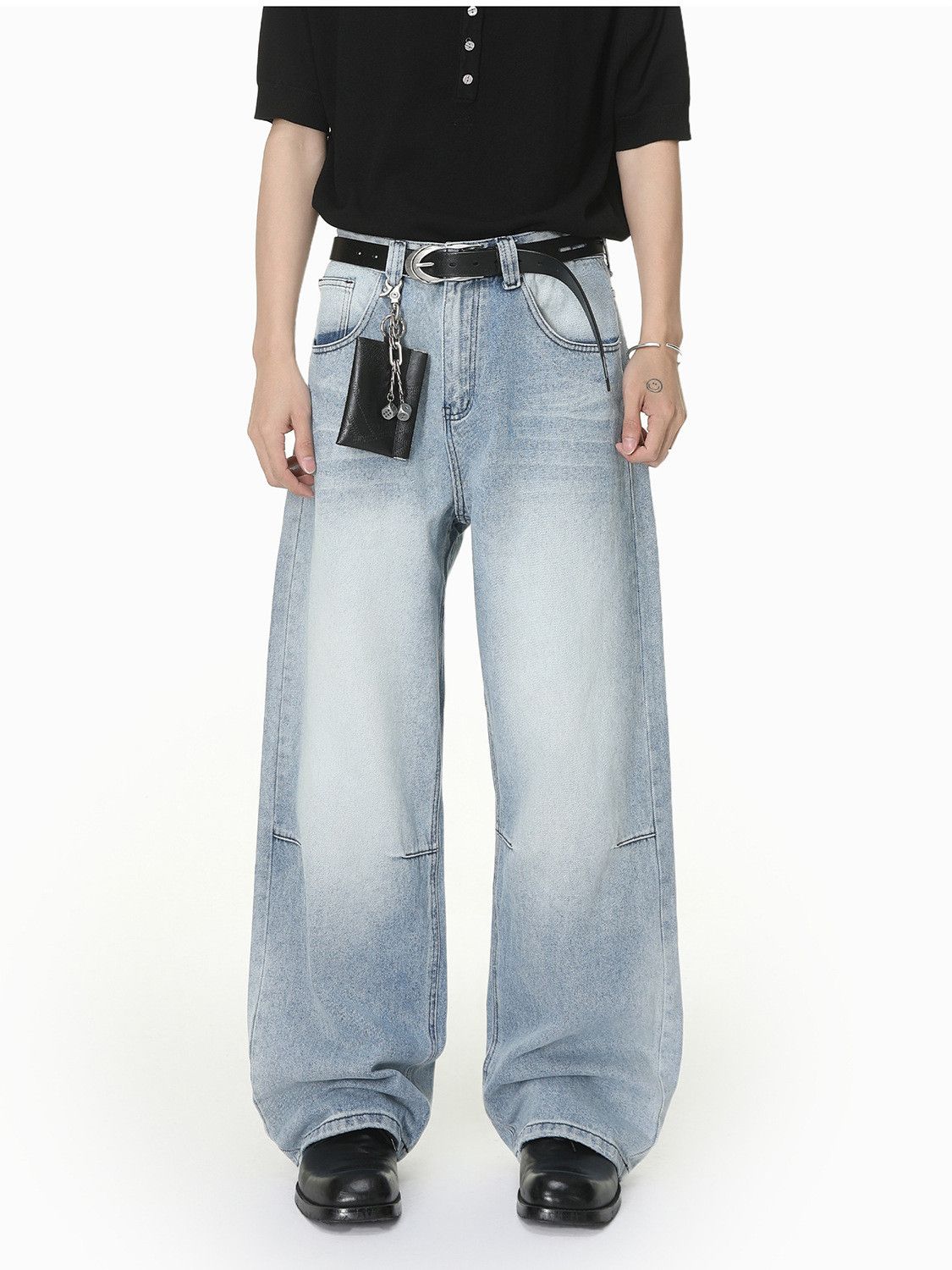 Japanese Brand Men's Distressed Light Blue Straight-Leg Jeans Size US 32 / EU 48 - 1 Thumbnail