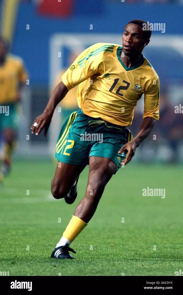 Vintage SOUTH AFRICA 2002 2004 HOME FOOTBALL SHIRT SOCCER JERSEY Size US L / EU 52-54 / 3 - 10 Thumbnail