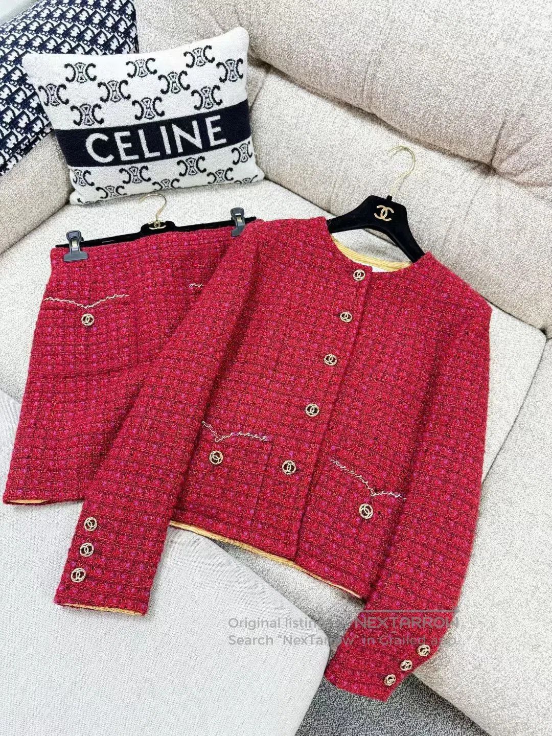 Chanel Chanel Red Plaid Tweed Gold C Button Coat. Size S / US 4 / IT 40 - 2 Thumbnail