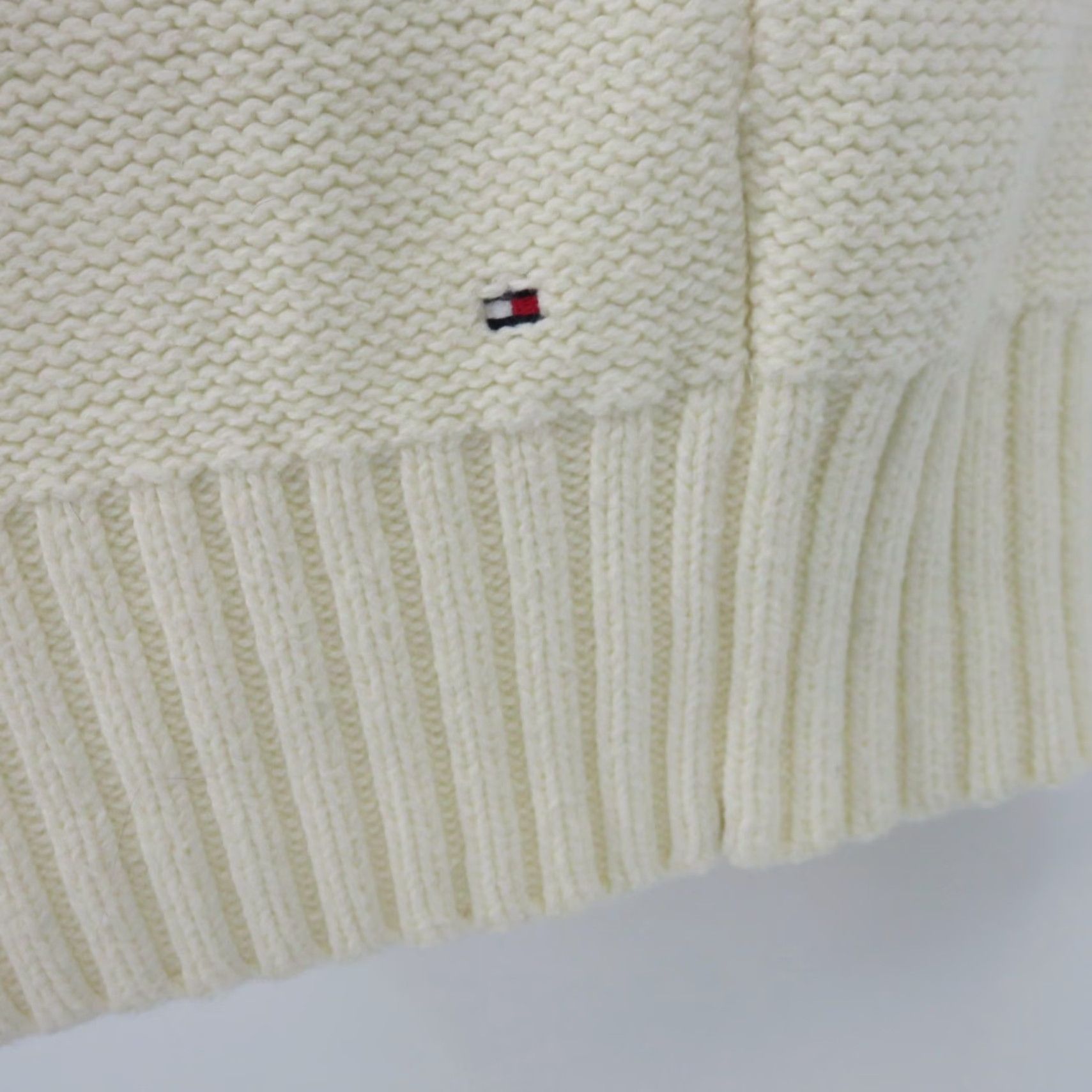 Tommy Hilfiger Tommy Hilfiger Women Small Cream Chunky Knit Short Sleeve Sweater Gold Buttons Size S / US 4 / IT 40 - 5 Thumbnail