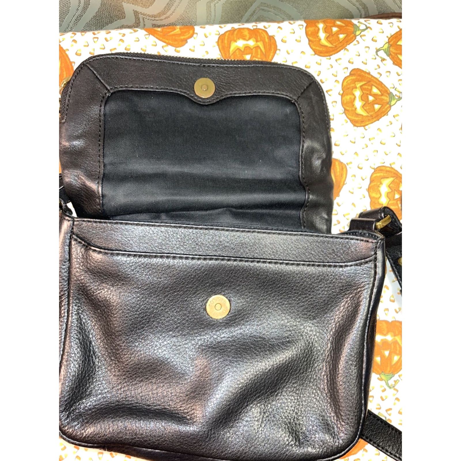 Fossil VINTAGE Fossil Women's Small Leather Crossbody Biker Style Purse - Black Leather Canvas Lining Gold Zippers Size ONE SIZE - 4 Thumbnail