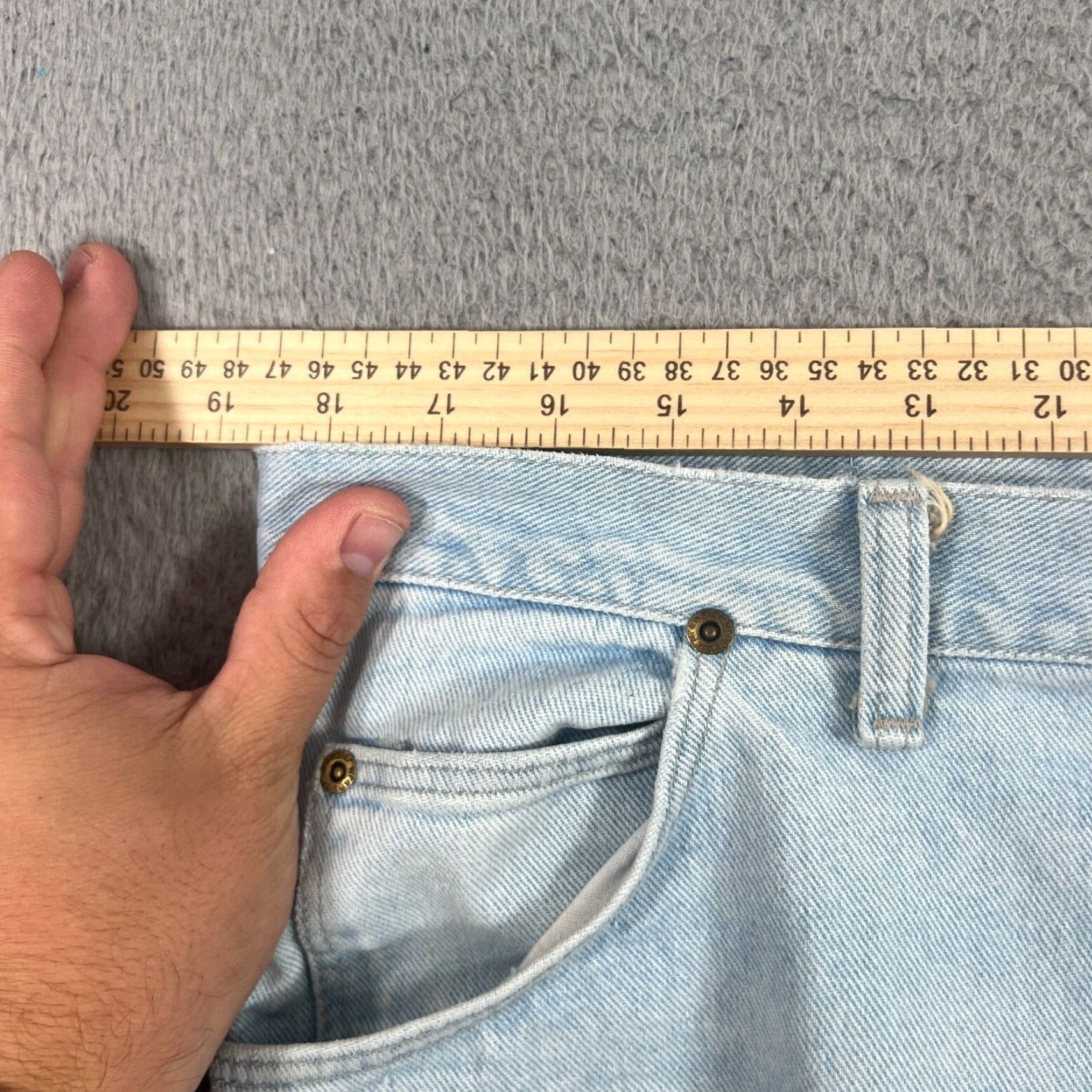 Wrangler VINTAGE Wrangler Shorts Mens Bermuda Denim Light Blue 37 9in Inseam Cut Off Grunge 90s USA Mens Size US 37 - 6 Thumbnail