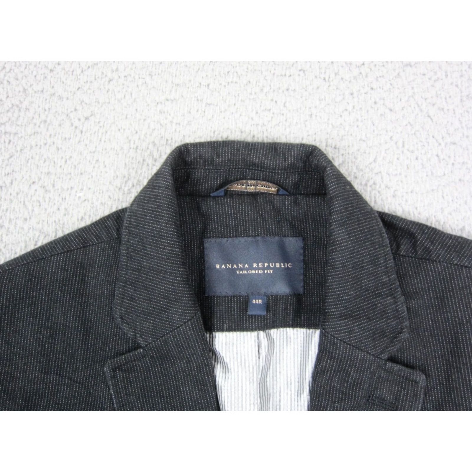 Banana Republic VINTAGE Banana Republic Blazer Jacket Mens 44R Black Tailored Fit Work Coat, Blazer, Banana Republic, 44R, Black, Regular, Men Size 44R - 3 Thumbnail
