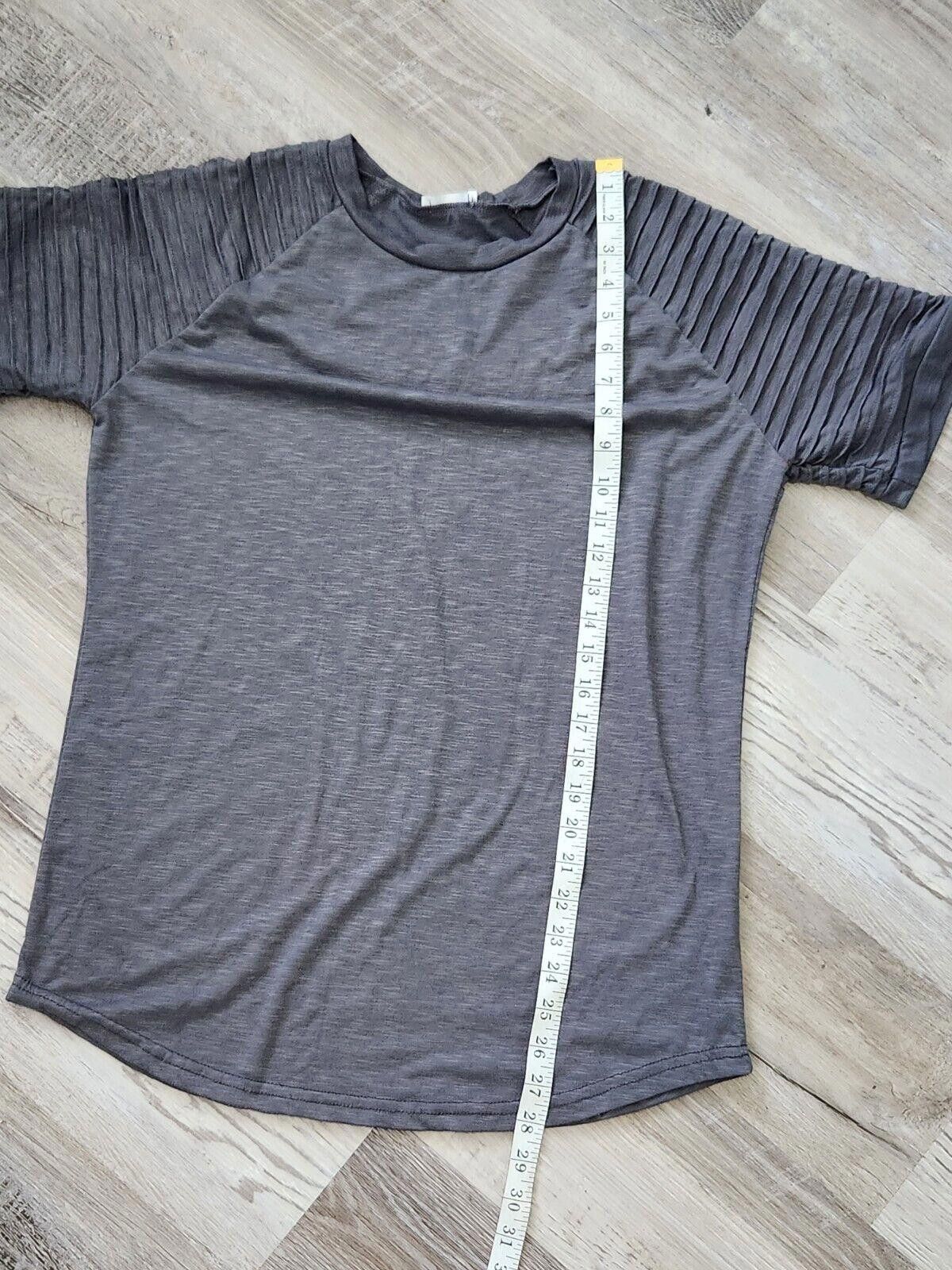 Designer Mens Coofandy Shirt Grey Short Sleeve Textured Scoop Hem Med Size US M / EU 48-50 / 2 - 6 Thumbnail