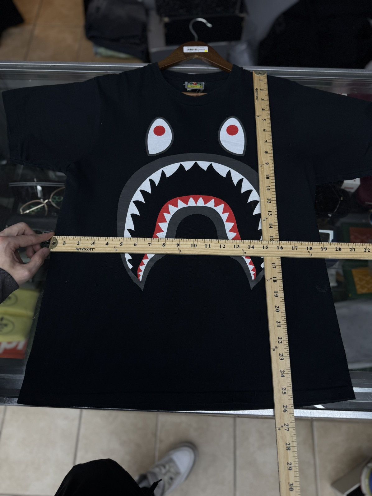 Bape Bape Shark PONR RARE Logo Tee Size M 🧼 Size US M / EU 48-50 / 2 - 5 Thumbnail