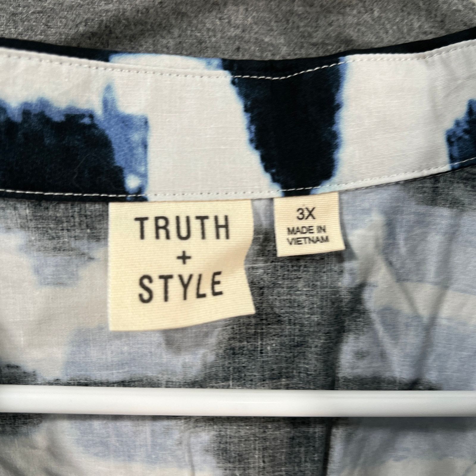 Other Truth + Style Stretch Poplin Asymmetrical Woven Button Front Size 3XL / US 20-22 - 3 Thumbnail