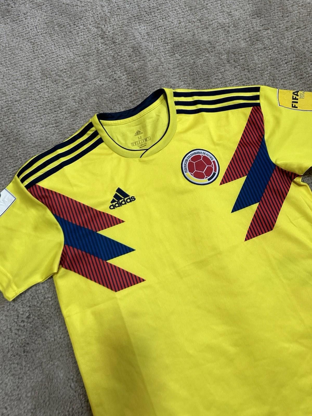 Adidas COLOMBIA 2018 2019 HOME FOOTBALL SHIRT SOCCER ADIDAS SZ M Size US M / EU 48-50 / 2 - 2 Thumbnail