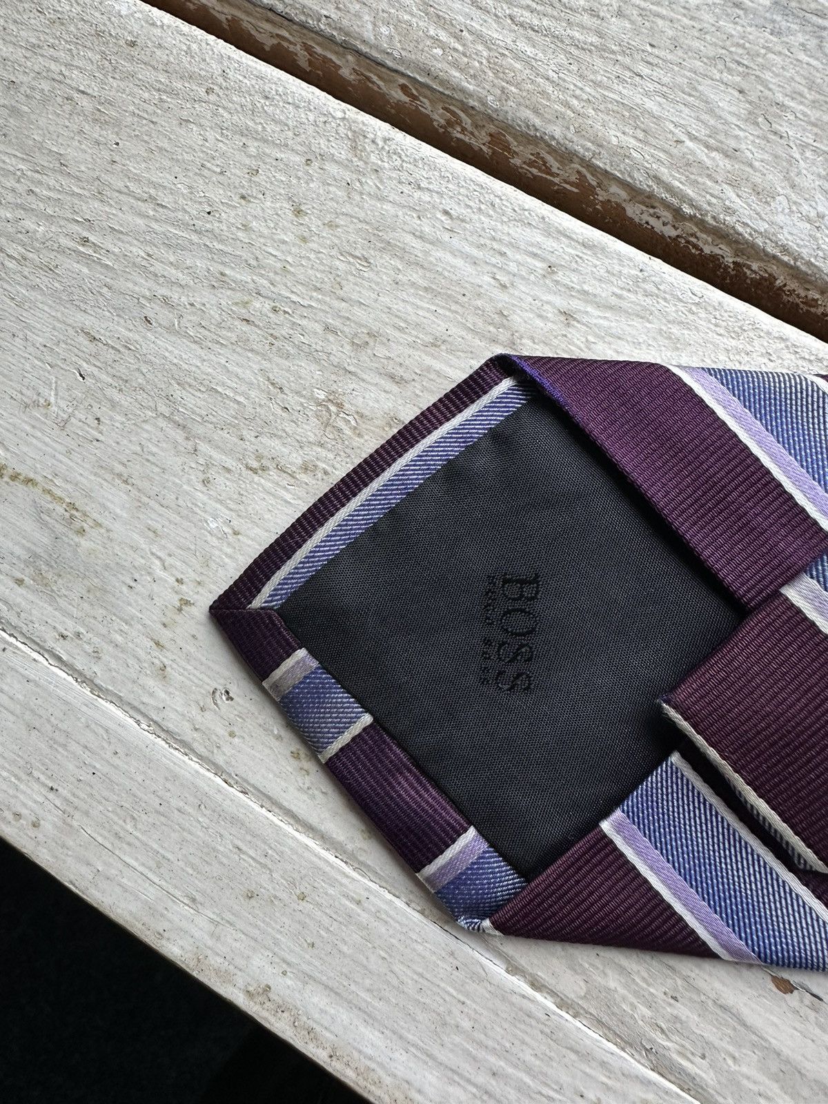 Designer × Hugo Boss 🚨RARE Hugo Boss Tie old money style Burgundy luxury monogram Size ONE SIZE - 5 Thumbnail