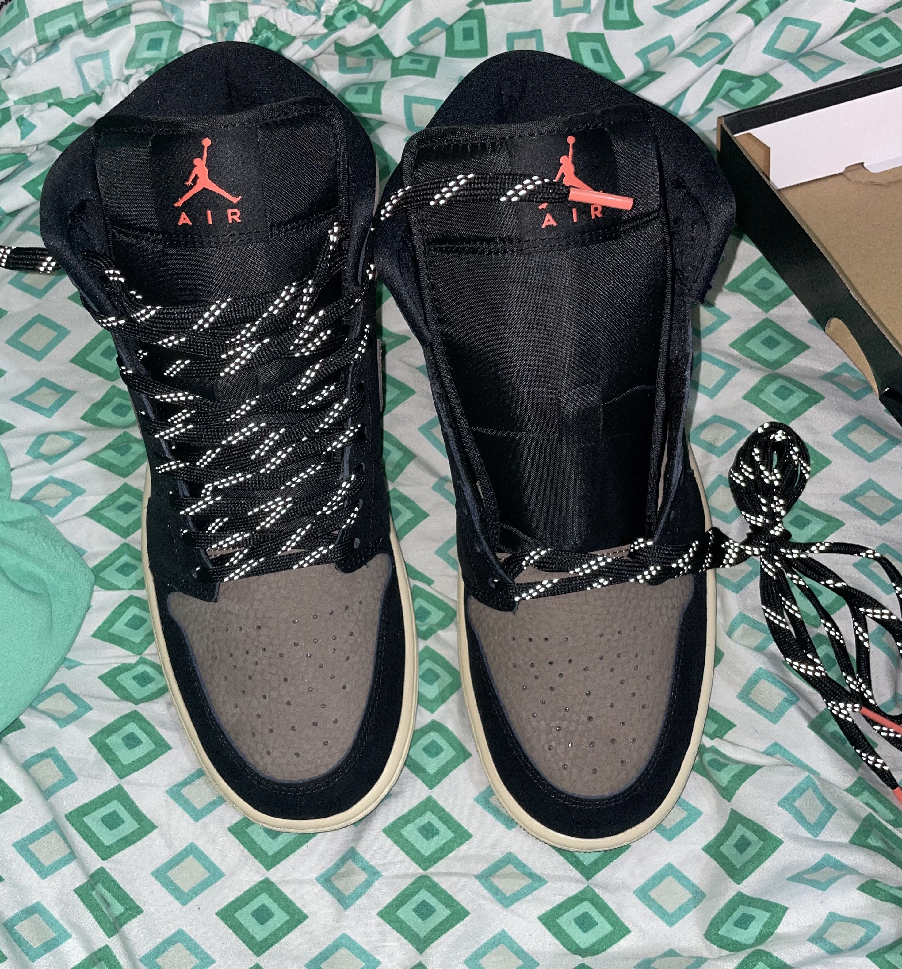 Jordan Brand Air Jordan Size US 10.5 / EU 43-44 - 4 Thumbnail
