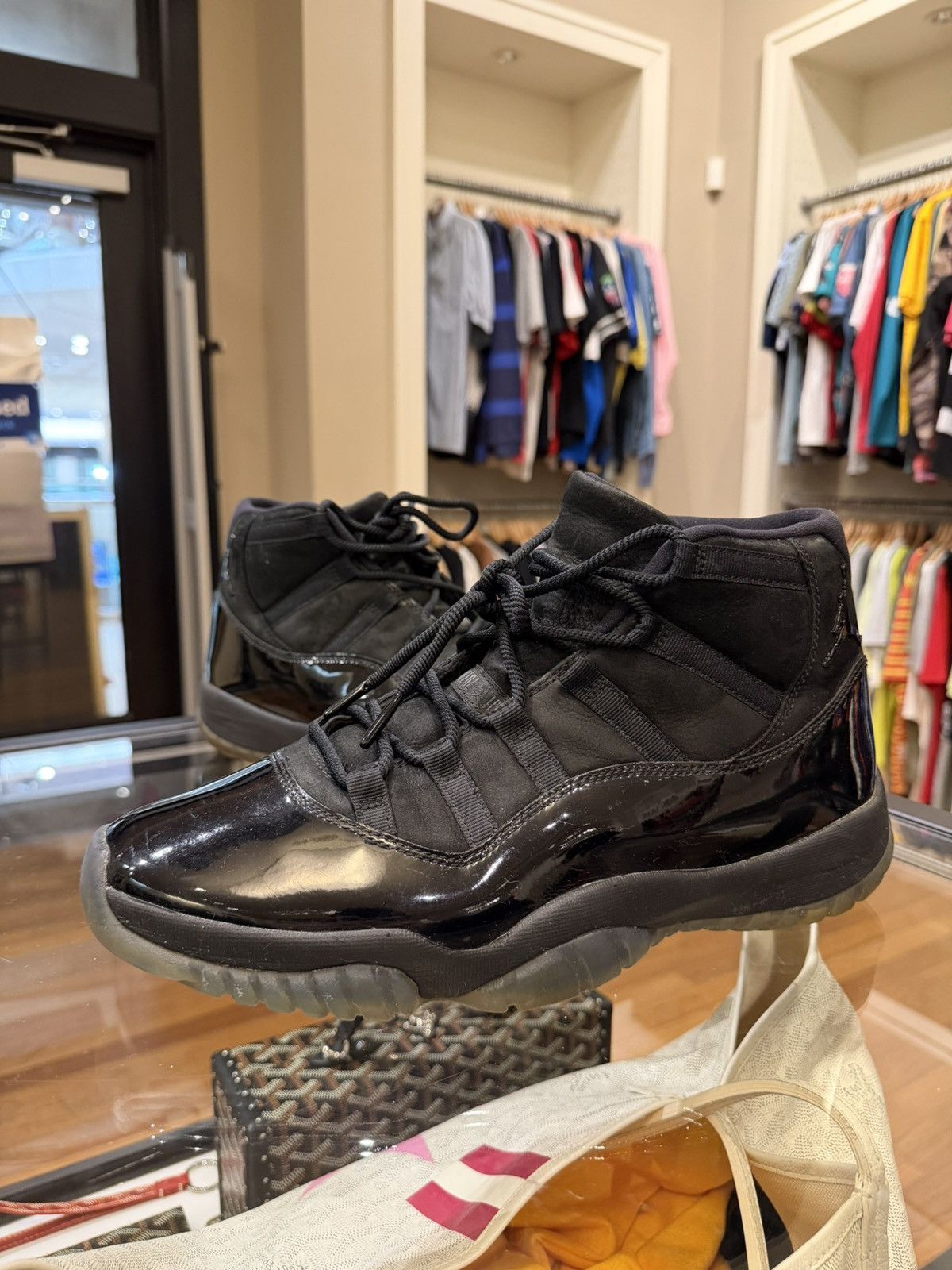 Jordan Brand Jordan 11 Retro Cap and Gown Size US 12 / EU 45 - 1 Thumbnail