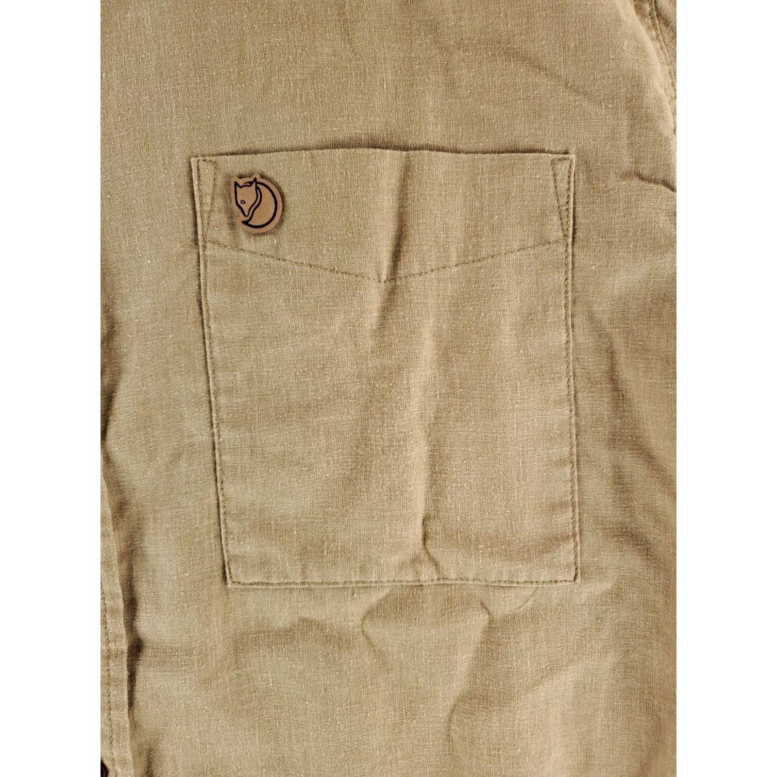 Vintage Fjallraven Ovik Travel Button Up Shirt Hemp Poly Blend Short Sleeve Tan Mens XL Beige Shirt Mens XL Size US XL / EU 56 / 4 - 2 Thumbnail
