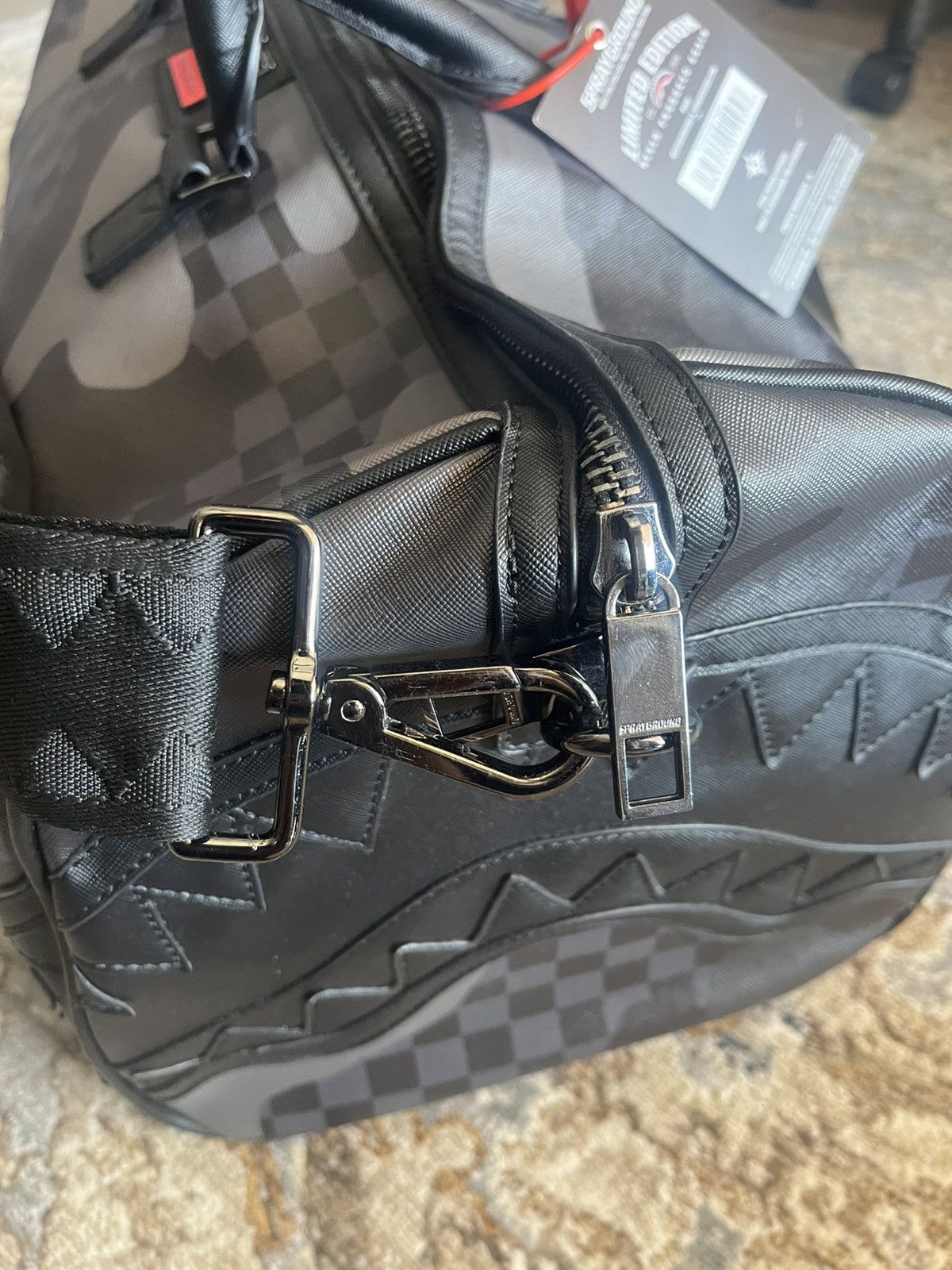 Sprayground 3AM NEVER SLEEP DUFFLE LV CHECKERBOARD Size ONE SIZE - 4 Thumbnail