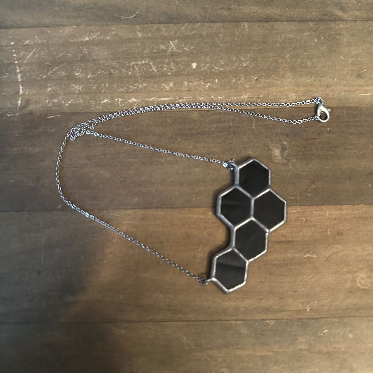 Other Stained glass silver tone honey comb necklace Size ONE SIZE - 2 Thumbnail