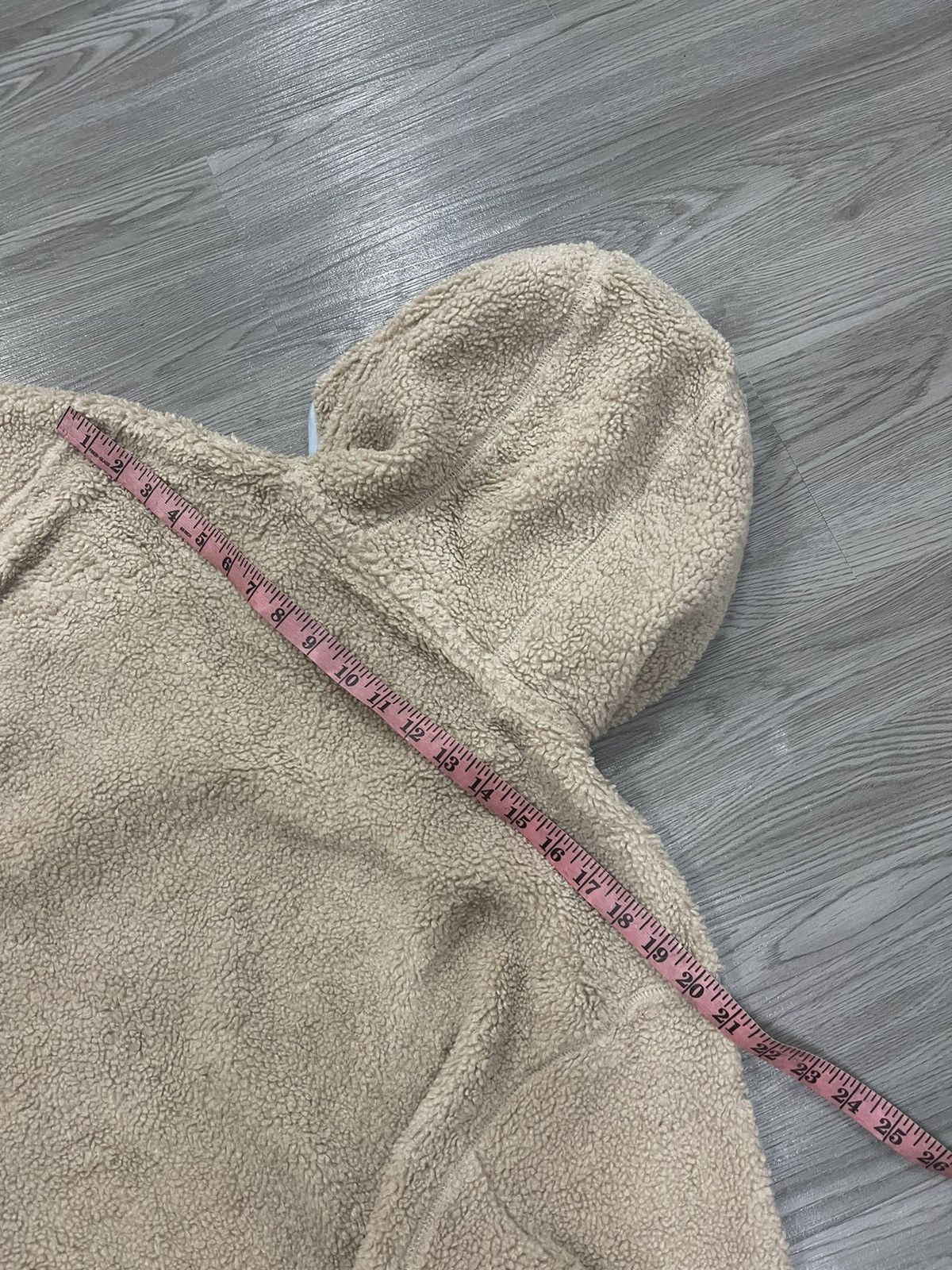 JW Anderson × Japanese Brand J.W. Anderson Uniqlo sherpa fleece hooded boxy jacket Size XL / US 12-14 / IT 48-50 - 8 Thumbnail