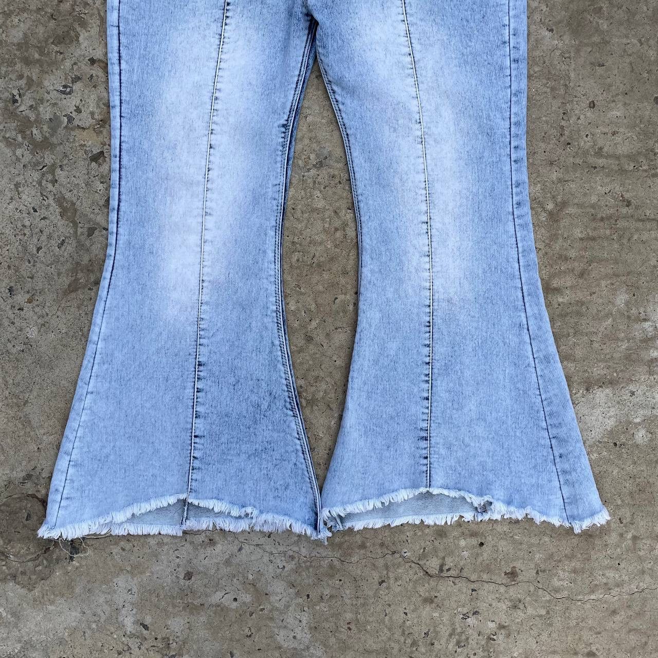 Le Grande Bleu (L.G.B.) Vintage Japanese Style Women’s Flared Crazy 🤪 Fit Jeans Size 26" / US 2 / IT 38 - 3 Thumbnail