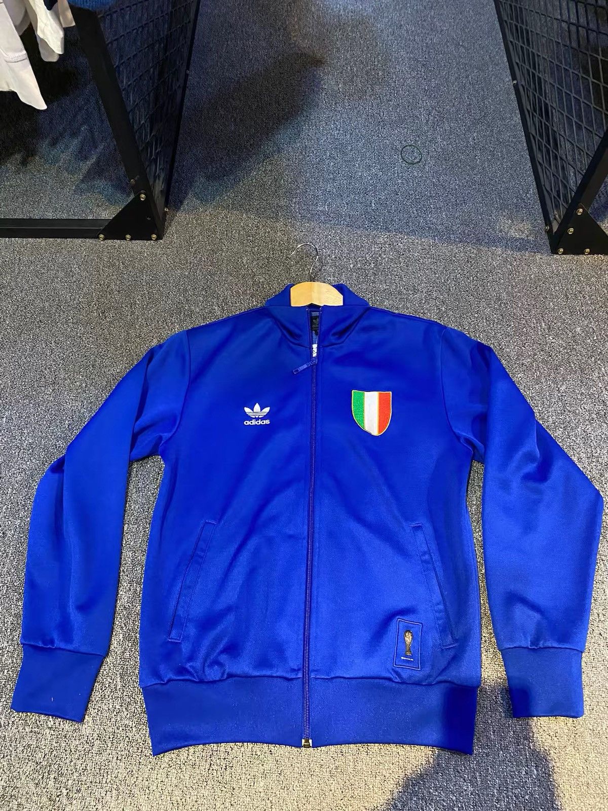 Adidas Adidas Tracktop Italy World Cup Edition 🇮🇹 Size US S / EU 44-46 / 1 - 1 Thumbnail