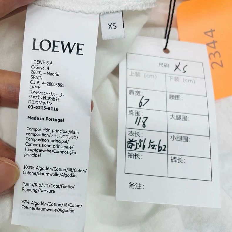 Loewe LOEWE Short sleeves with chest logo Size XS / US 0-2 / IT 36-38 - 4 Thumbnail