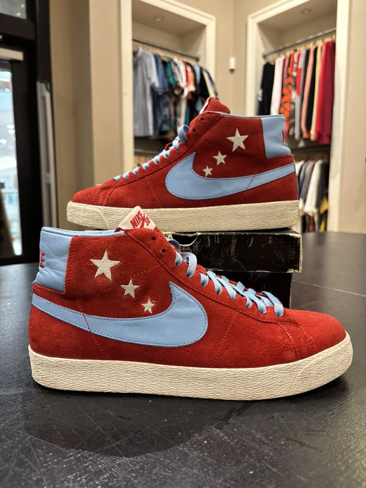 Nike Nike SB Blazer Vanilla Ice Size US 9 / EU 42 - 1 Thumbnail