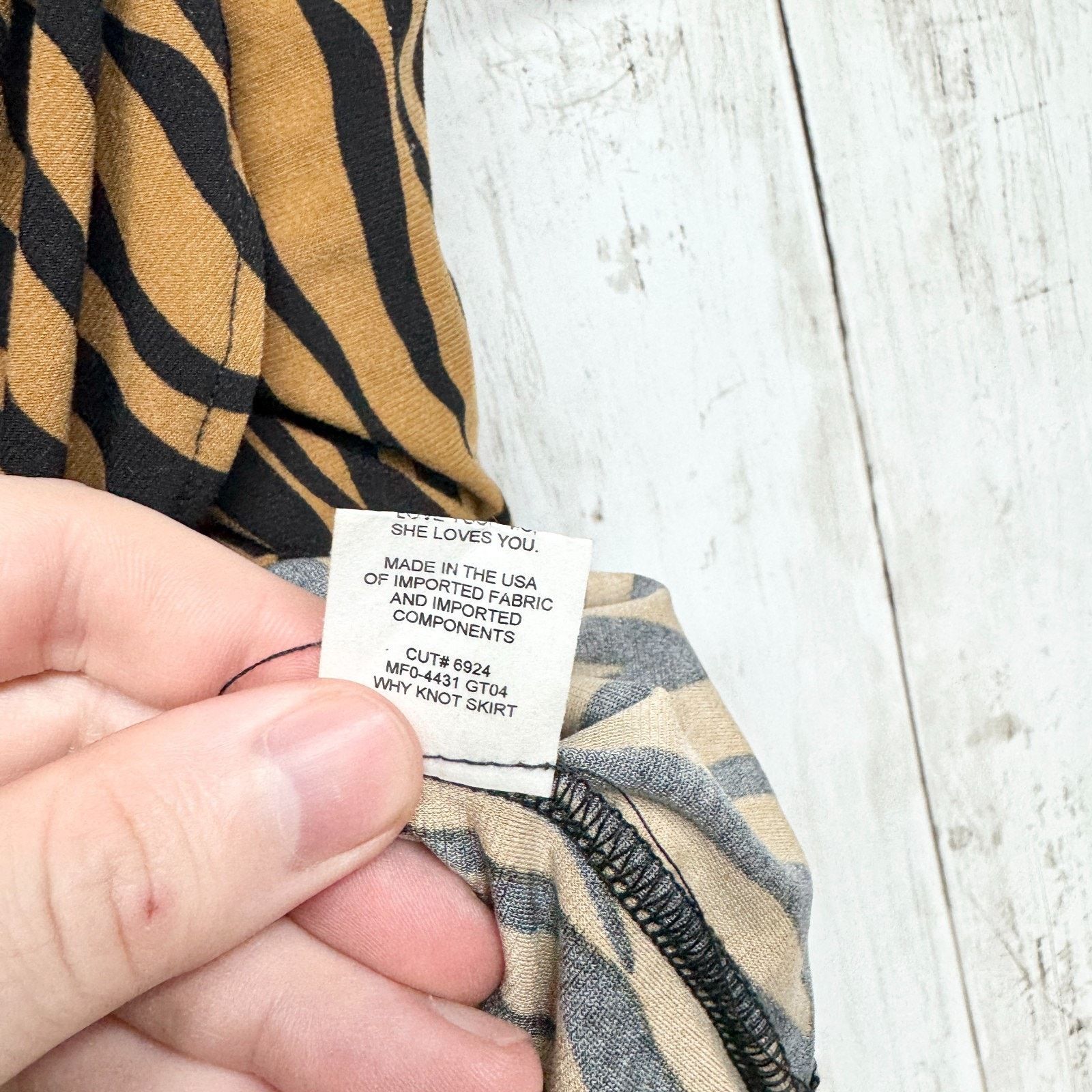 Show Me Your MuMu Show Me Your Mumu Skirt Medium Why Knot Taupe Tiger Mini Size 29" - 4 Thumbnail