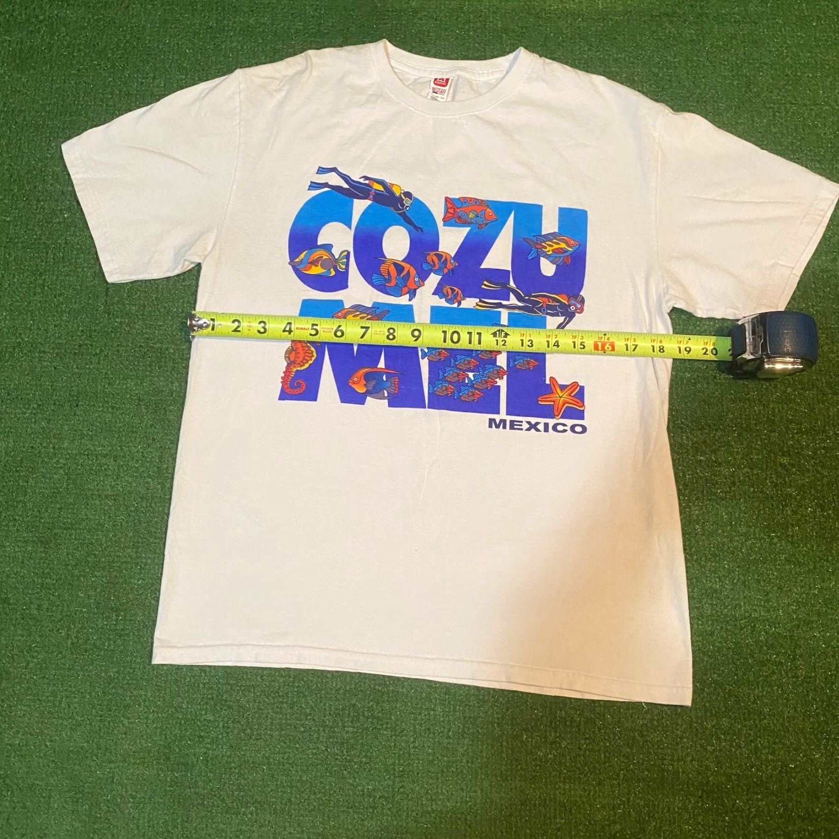 Vintage VINTAGE La iguana Cozumel Mexico Scuba Diving Fish Graphic Tshirt - S Size US S / EU 44-46 / 1 - 4 Thumbnail