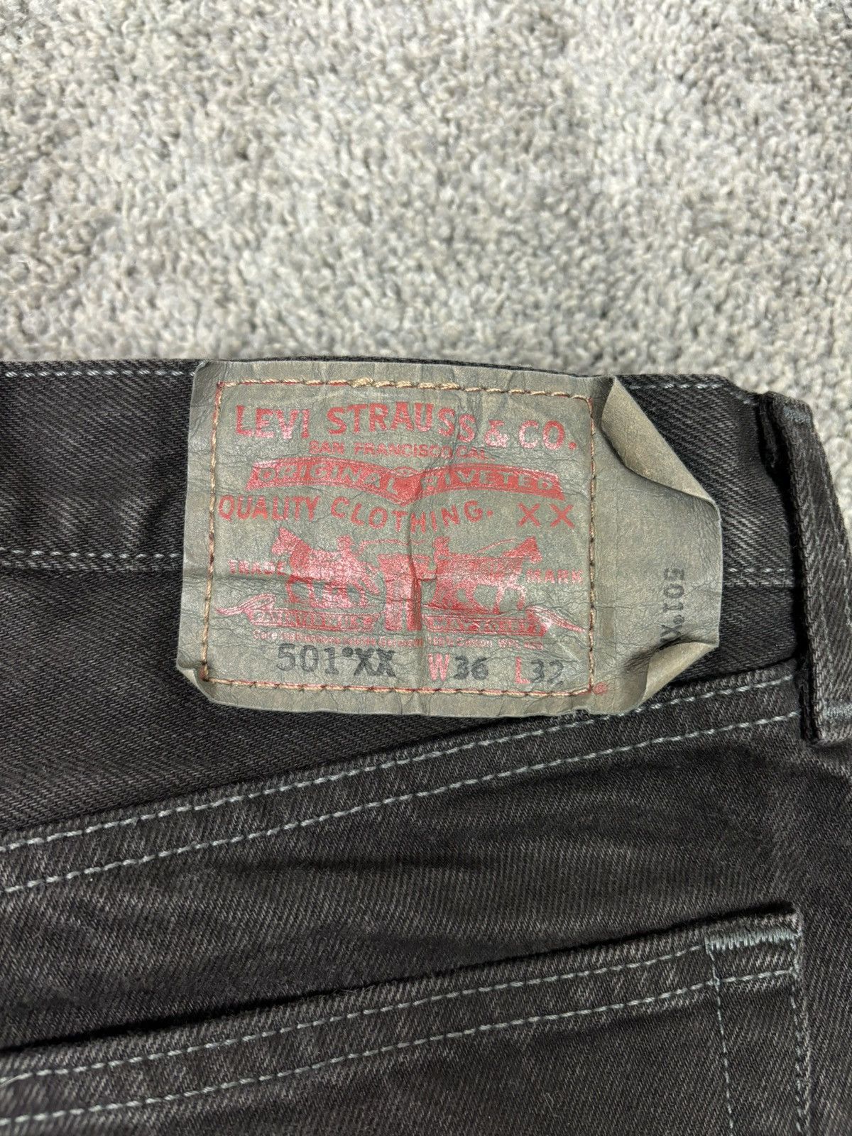 Levi's Vintage black levis denim red tab jeans Size US 36 / EU 52 - 8 Thumbnail