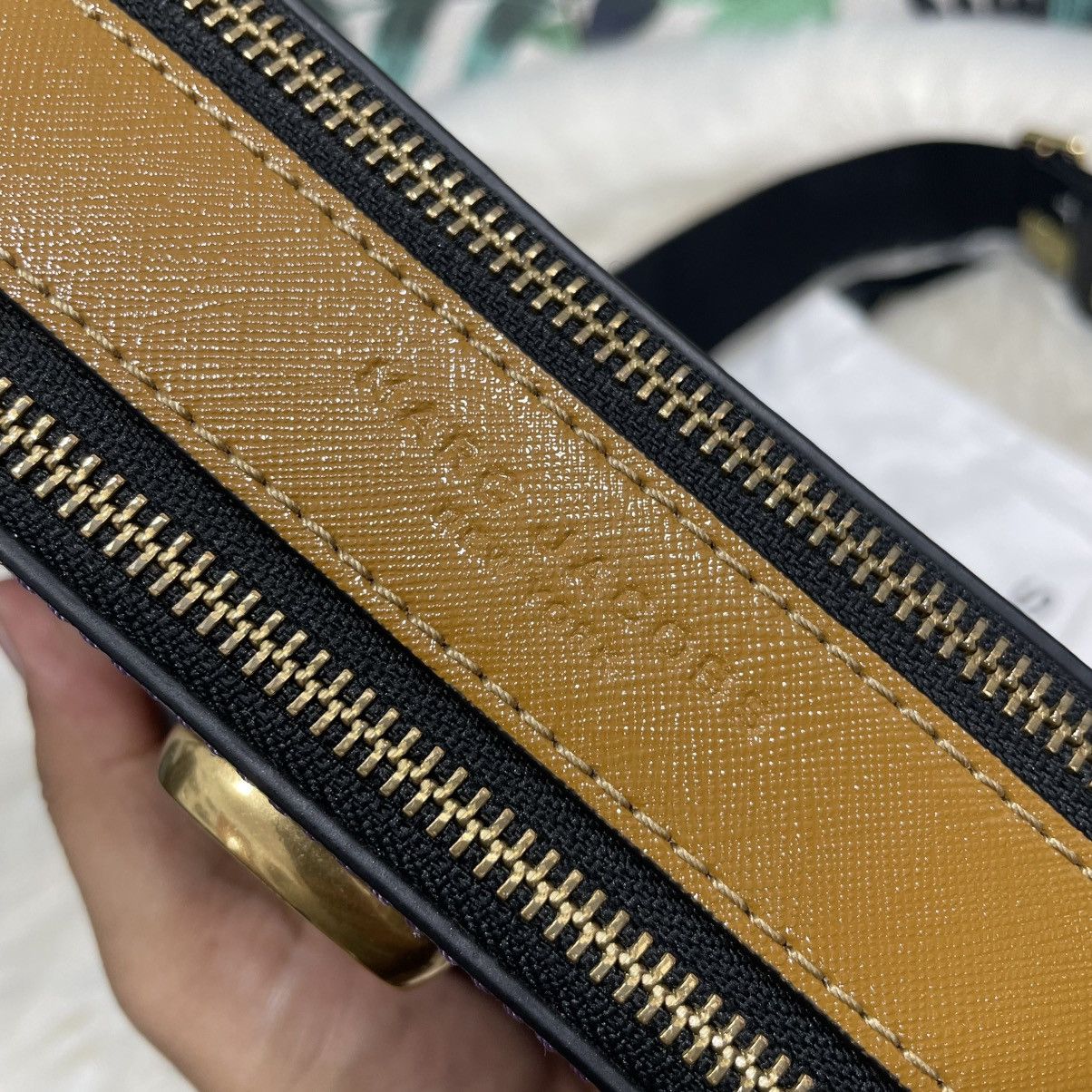 Marc Jacobs Authentic MARC JACOBS Snapshot Crossbody Bag Size ONE SIZE - 10 Thumbnail