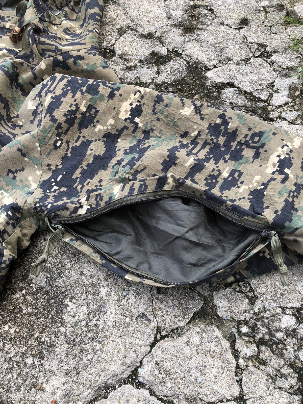 Japanese Brand × Vintage Vintage Army Camouflage Light Jacket Size US L / EU 52-54 / 3 - 18 Thumbnail