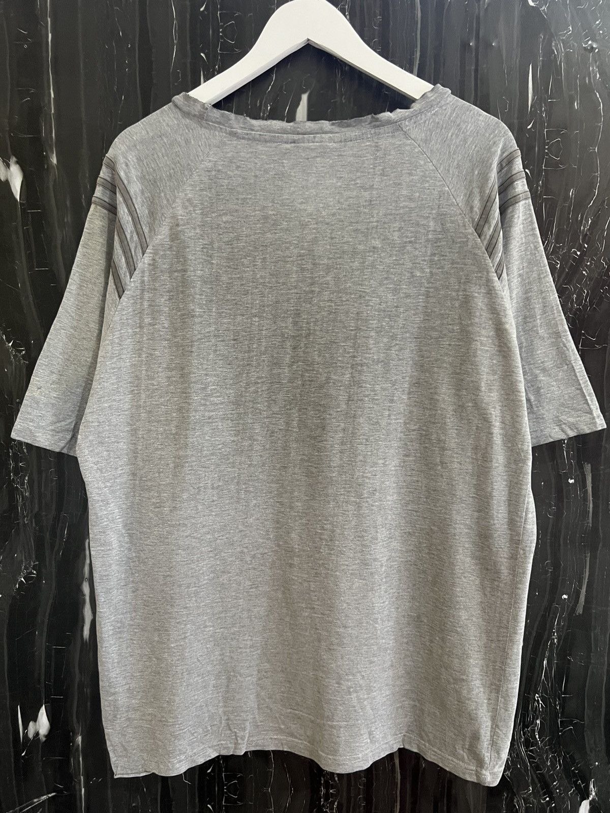Adidas Vintage Adidas T-Shirt Faded– Classic Logo, Tag Missing Size US M / EU 48-50 / 2 - 2 Thumbnail
