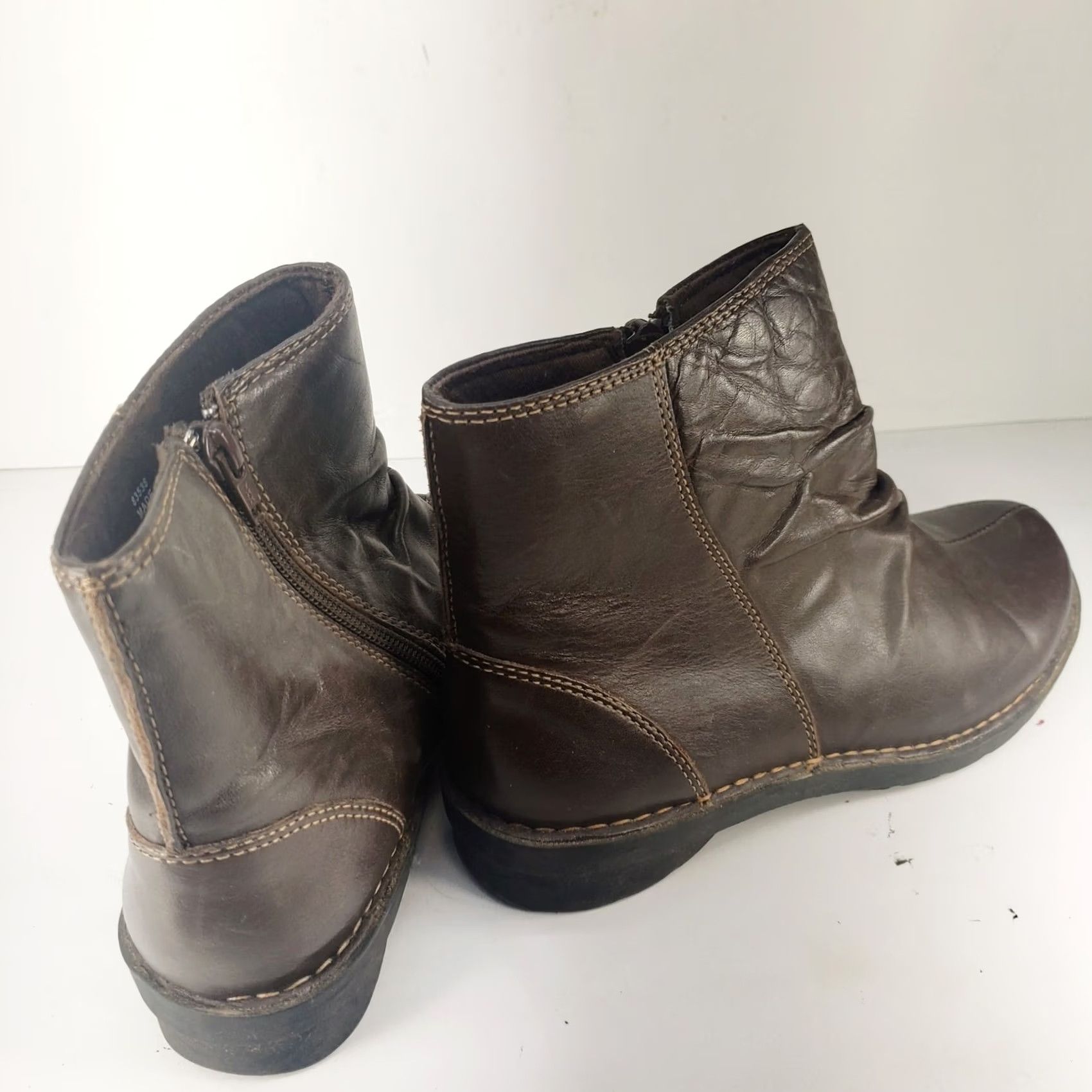 Clarks Clarks Women's Brown Leather Zip Comfort Ankle Boots Sz 8 Style Bootie 83538 Size US 8 / IT 38 - 4 Thumbnail