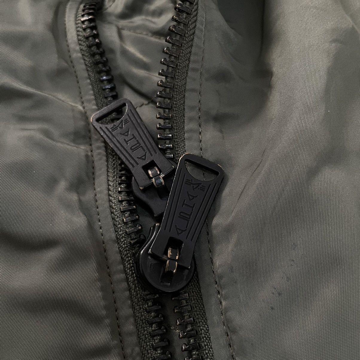 Alpha Industries Alpha Industries Bomber Jacket Size US M / EU 48-50 / 2 - 6 Thumbnail