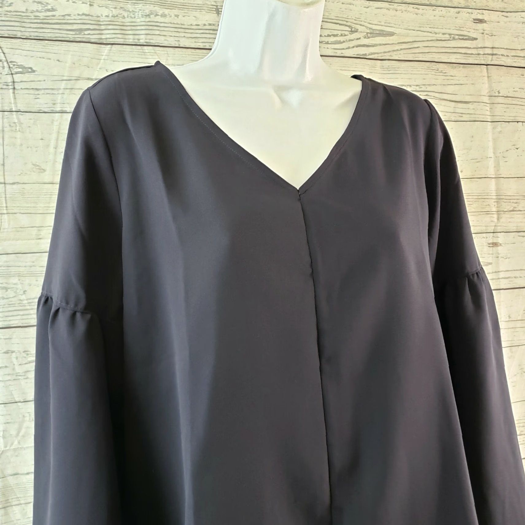 Lands' End Lands' End Womens Top Sz 10 Solid Blue Long Sleeve V-Neck Blouse Size L / US 10 / IT 46 - 2 Thumbnail