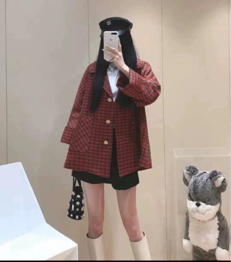 Gucci Gucci Size 34 Red lapel single-breasted wool tweed checker Size US XXS / EU 40 - 9 Thumbnail