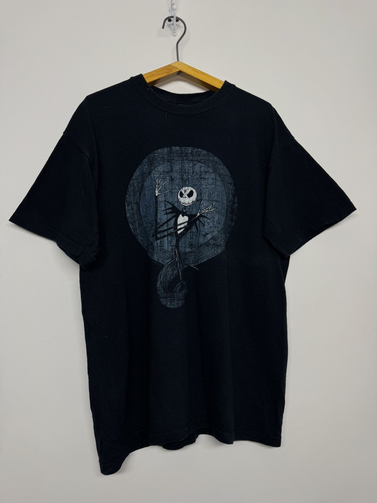 Gildan Vintage Disney Resort Tim Burtons THE NIGHTMARE Size US M / EU 48-50 / 2 - 1 Thumbnail