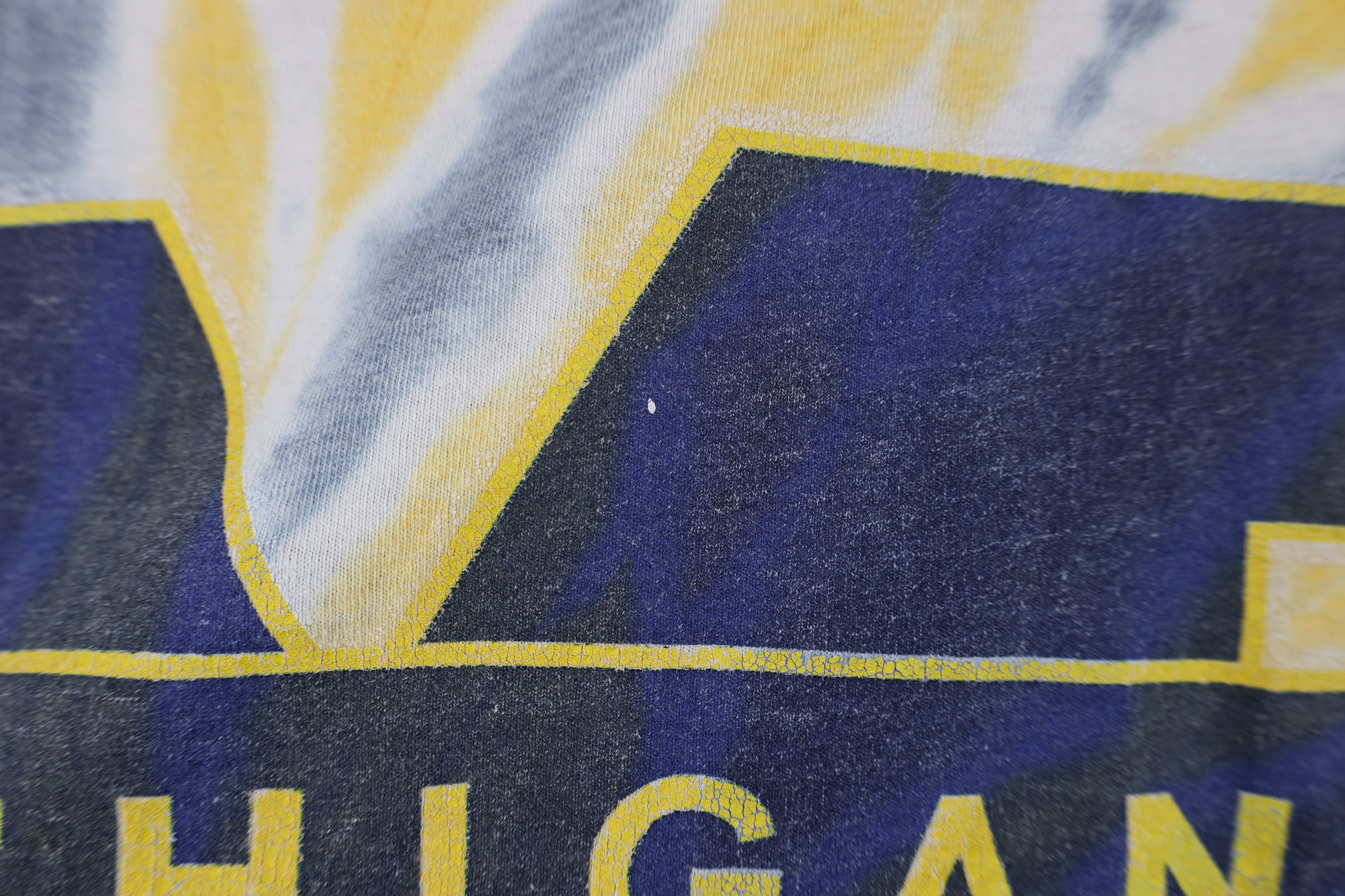 Vintage Vintage 90s Tie Dye University of Michigan Block M T-Shirt Size US L / EU 52-54 / 3 - 6 Thumbnail