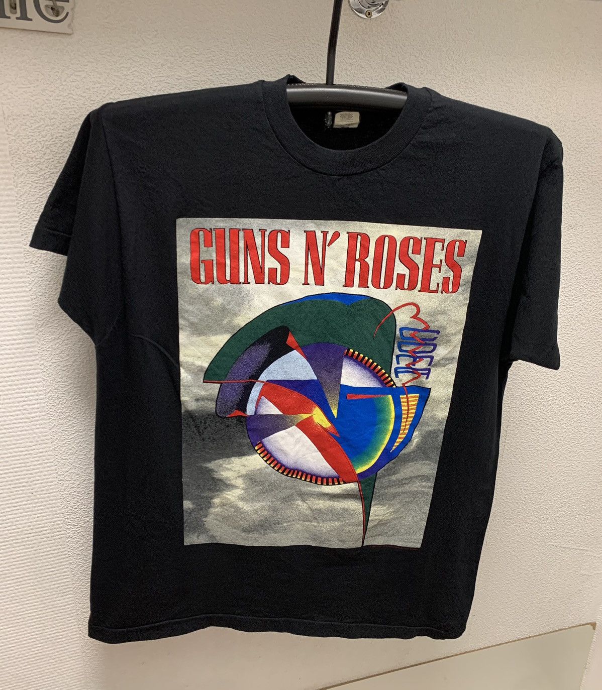 Band Tees Guns N roses screen stars vintage world tour t-shirt 1992 Xl Size US XL / EU 56 / 4 - 8 Thumbnail