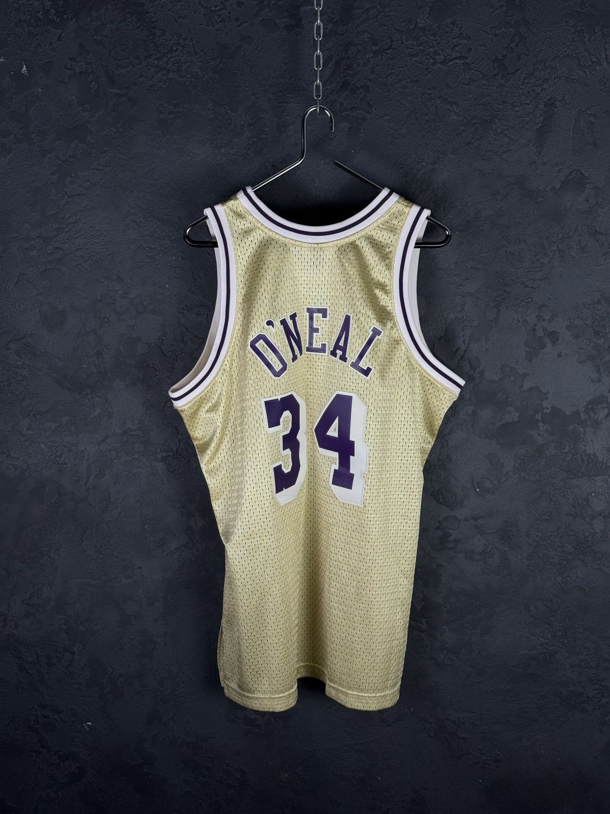 Mitchell & Ness NBA Los Angeles Lakers Shaquille O’Neal Gold Swingman Jersey Size US L / EU 52-54 / 3 - 2 Thumbnail