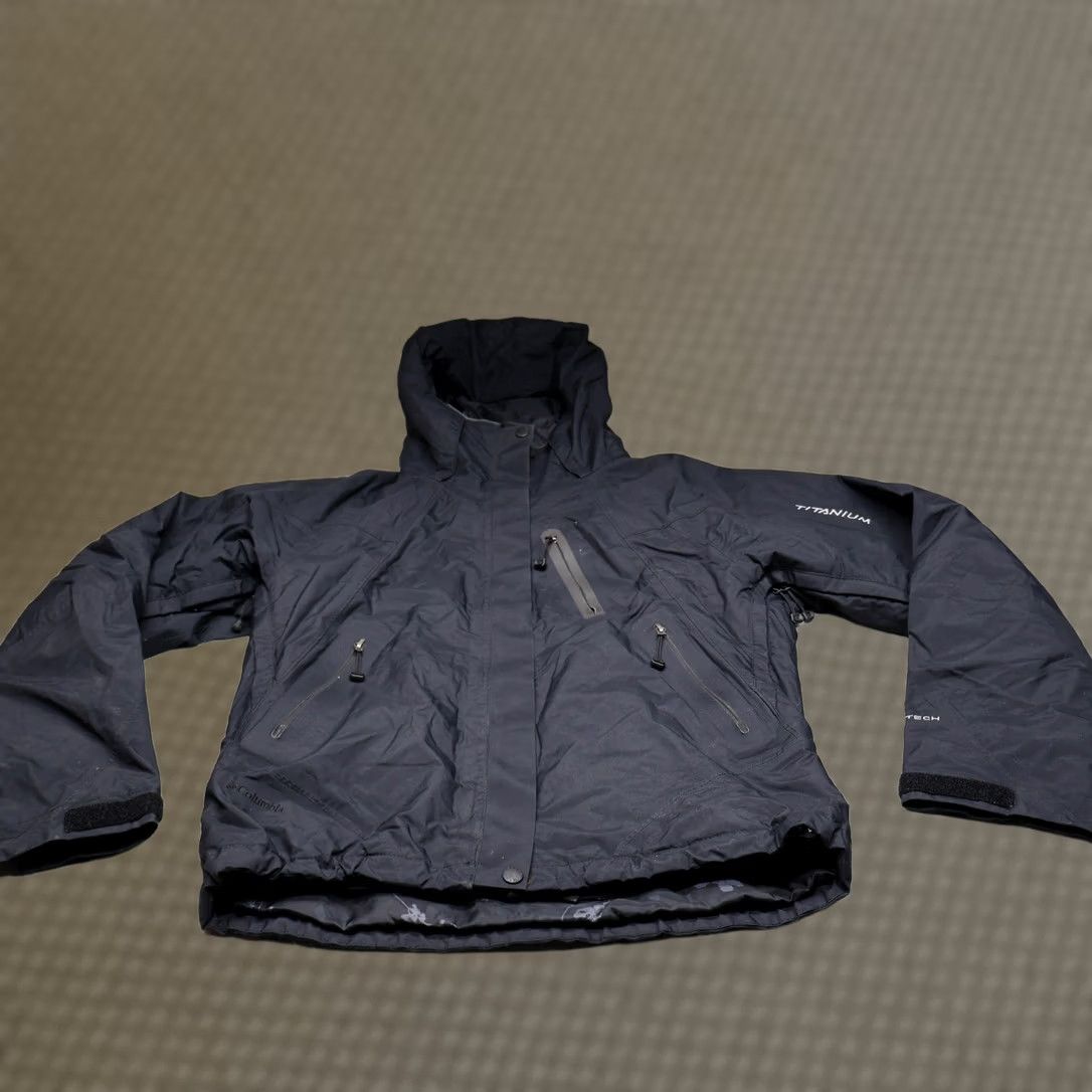 Vintage Columbia Jacket Womens M Black Titanium 3-in-1 Shell Insulated Waterproof Nylon Zipper Pockets Winter Casual Travel Workwear Size M / US 6-8 / IT 42-44 - 1 Thumbnail