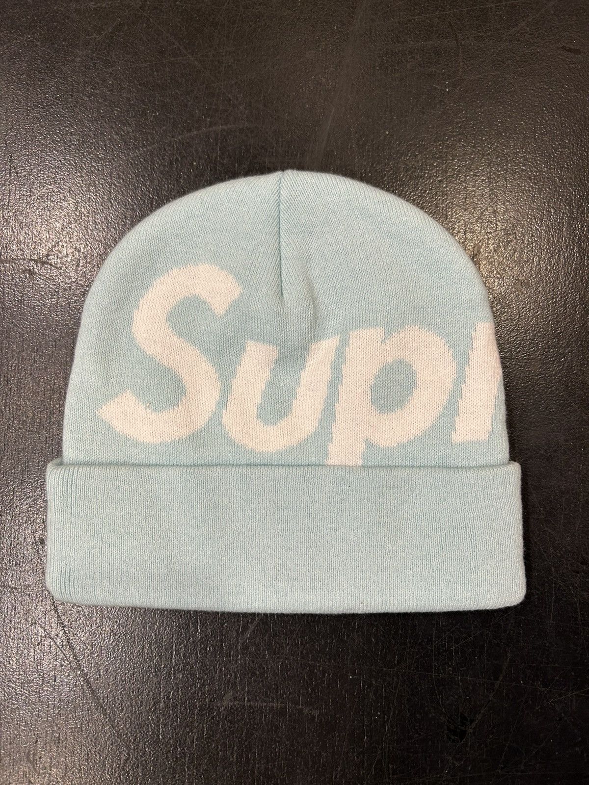 Supreme Logo Knit Beanie