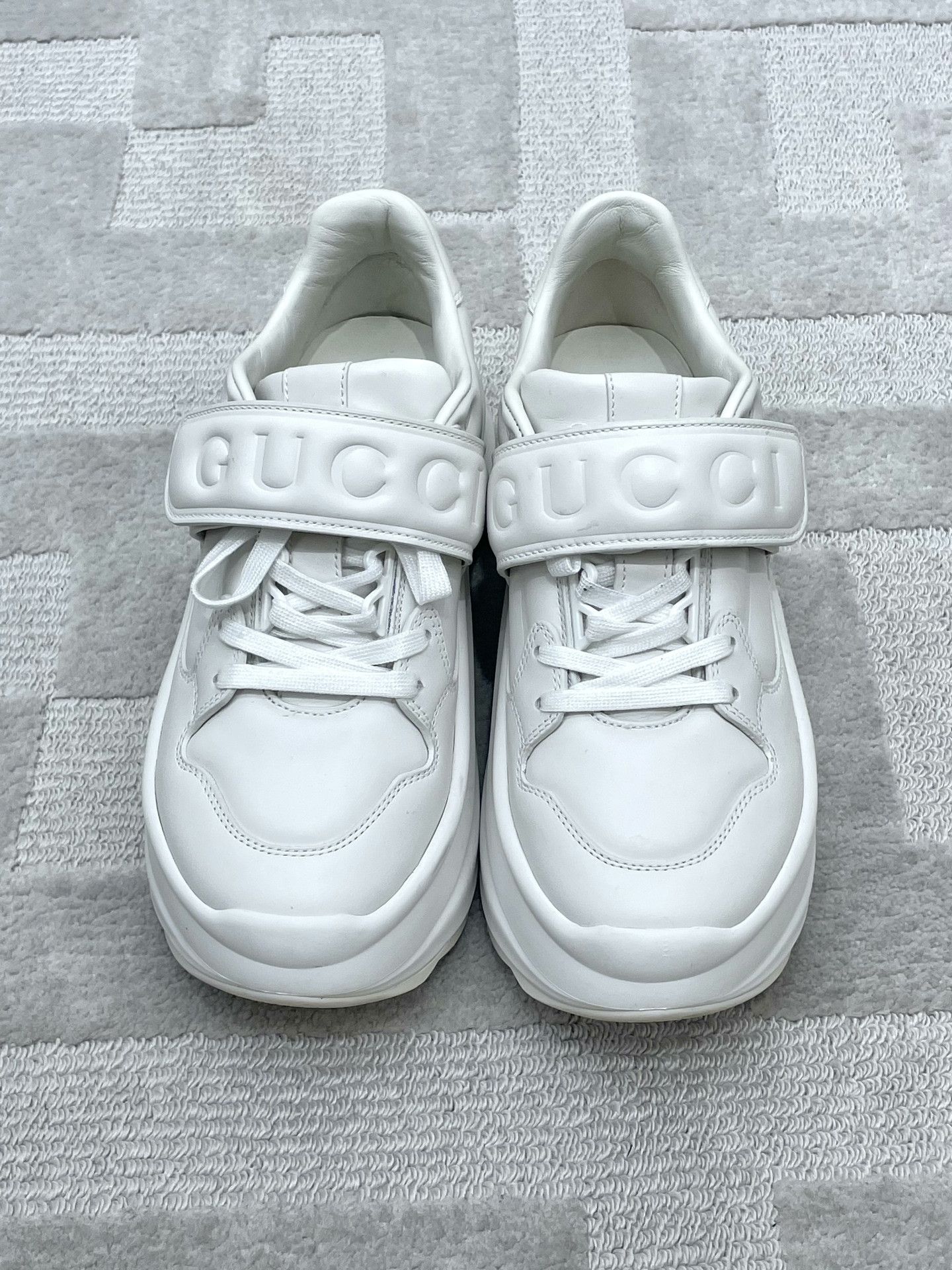 Gucci Gucci White Velcro Platform Dad Shoes Size US 4 / IT 34 - 1 Thumbnail