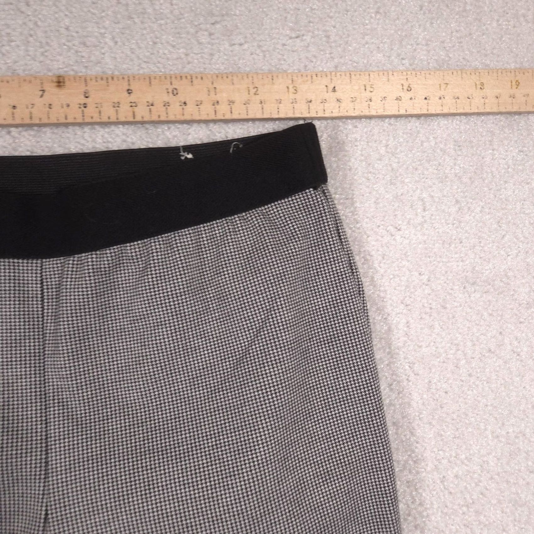 Talbots Talbots Pants Womens 4 Gray Check Soho Ankle Ponte Slim Pull On Stretch Career Pants Size 27" / US 4 / IT 40 - 4 Thumbnail