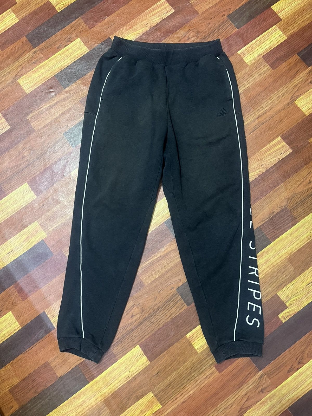 Adidas Adidas Three Stripes Side Text Jogger Pants Black Size US 30 / EU 46 - 1 Thumbnail
