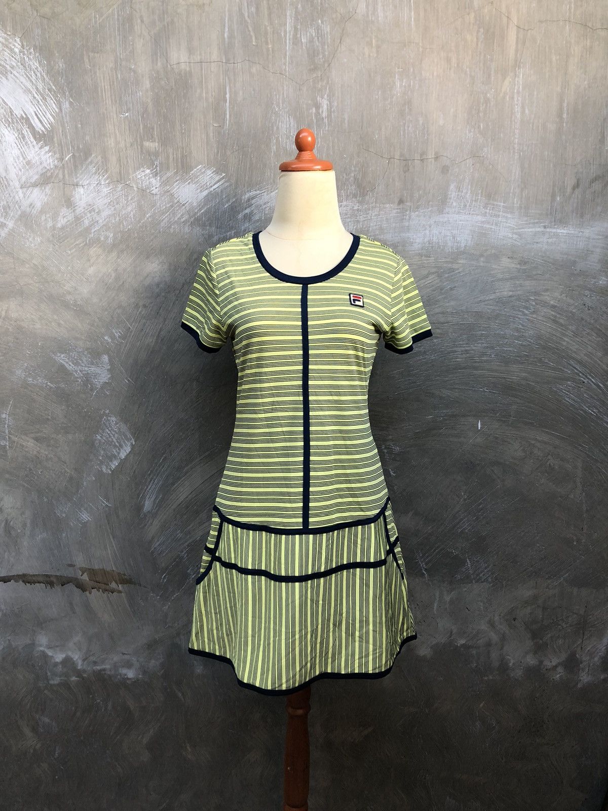 Designer × Fila FILA Stripe Midi Dress For Casual Size M / US 6-8 / IT 42-44 - 1 Thumbnail