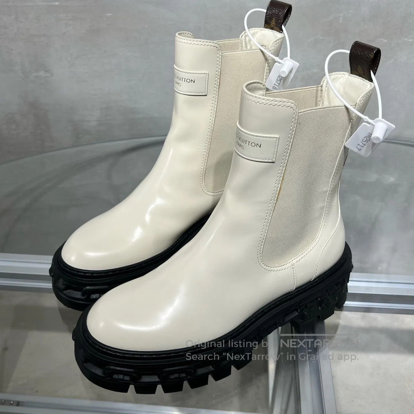 Louis Vuitton Louis Vuitton White Chelsea boots Size US 5.5 / IT 35.5 - 1 Thumbnail