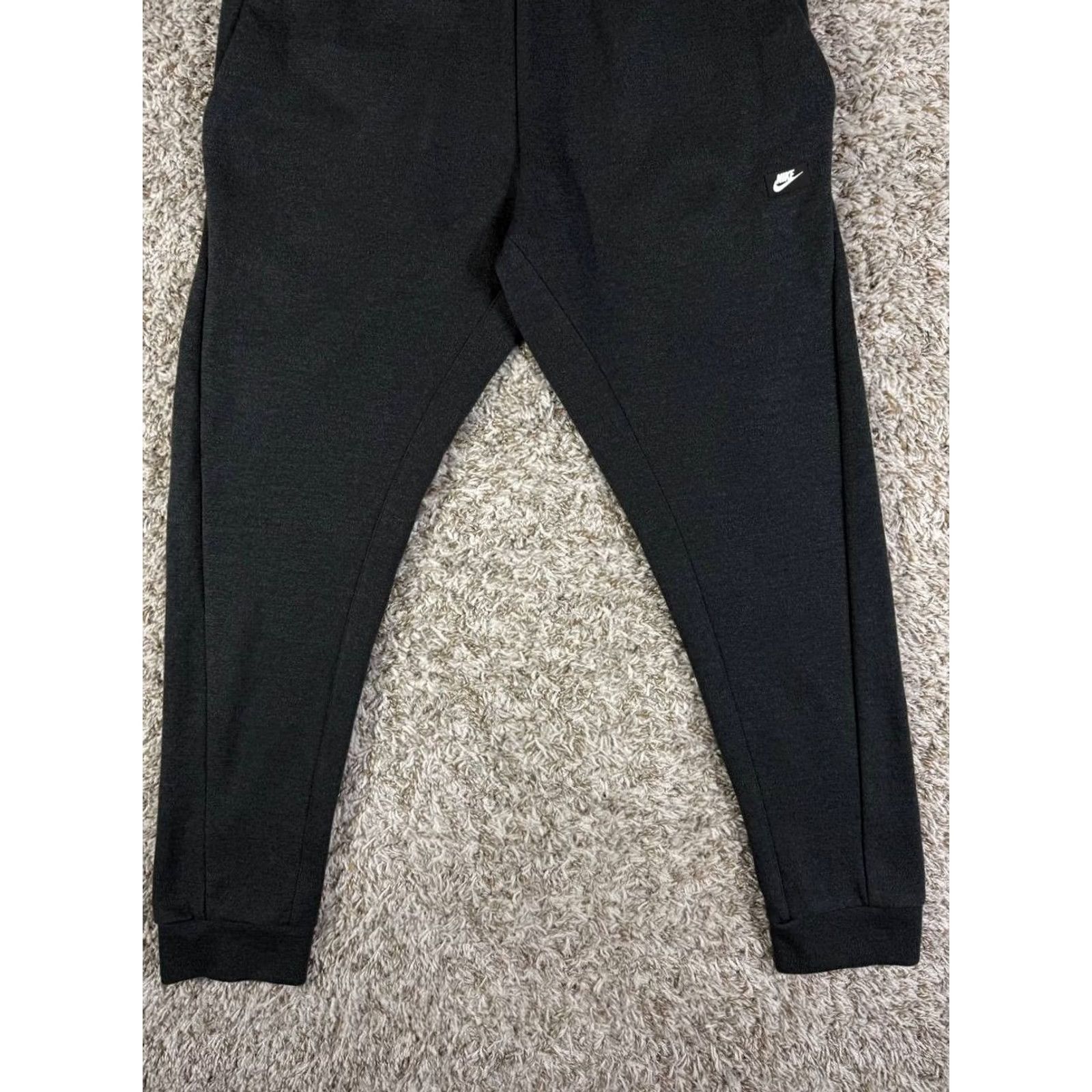 Nike NIKE Joggers Men M Black Fleece Tapered Drawstring Activewear Streetwear 928493-010 Size US 31 - 3 Thumbnail
