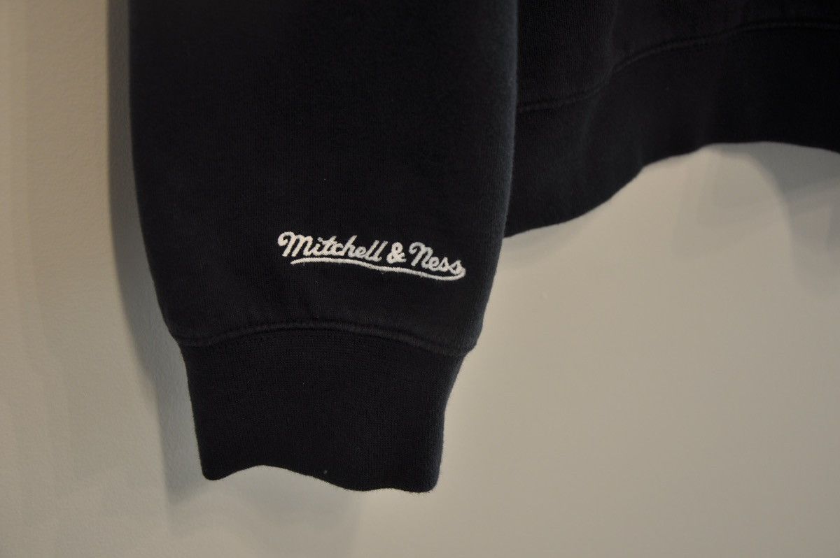 NBA Black Vancouver Grizzlies Crewneck Size US XXL / EU 58 / 5 - 3 Thumbnail