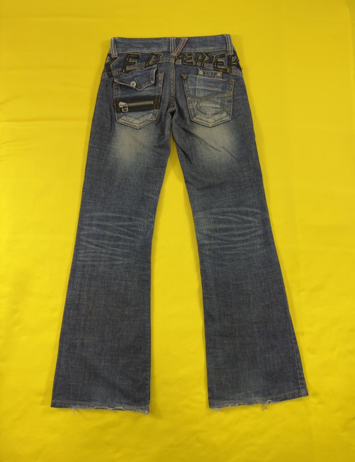 Japanese Brand Red peppers flare jeans Size US 28 / EU 44 - 9 Thumbnail