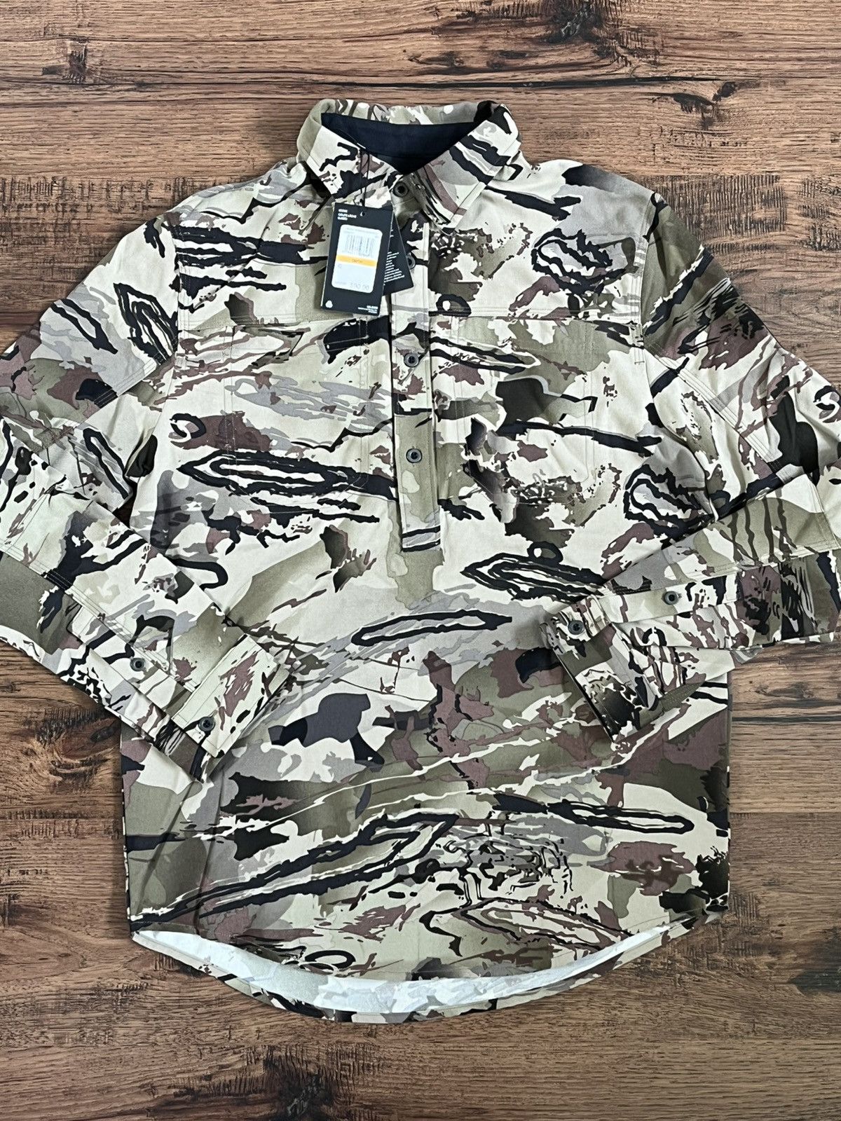 Under Armour Under Armour Cam Hanes Camo Henley (size mens S) Size US S / EU 44-46 / 1 - 1 Thumbnail